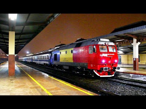 Trenuri pe ploaie torențială de ianuarie în Gara Oradea-RE 10513-IR 1833-R 10658-R 4062-01.02.2023