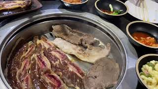Nay được dẫn đi ăn thịt nướng Korean BBQ