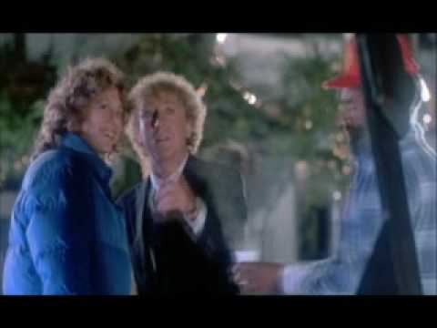 VideoClip: "The Woman in Red" - Moments Aren't Moments - Dionne Warwick (By Mikonos)