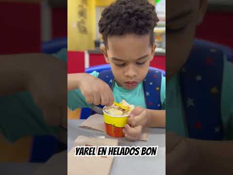 Yarel en helados Bon Que buenos son 😂😂😂