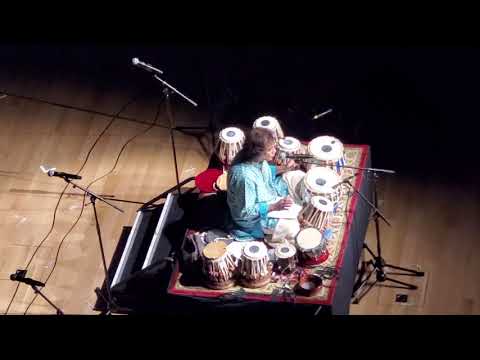 Ustad Zakir Hussain meets Berklee(2)