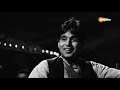 Tujhe Chand Ke Bahane Dekhu Whatsapp Status