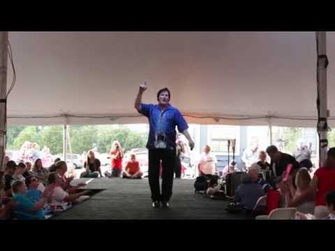 Michael Hoover sings 'It's Only Make Believe' Elvis Week 2014