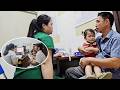 Thu and Hoi took Chip for a health check-up and received advice from a specialist doctor.