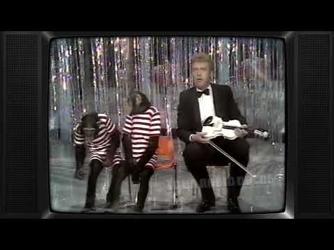 TV: André's Comedy Parade (19830308) | Van Duin | Humor | Frans van Dusschoten | Corrie van Gorp