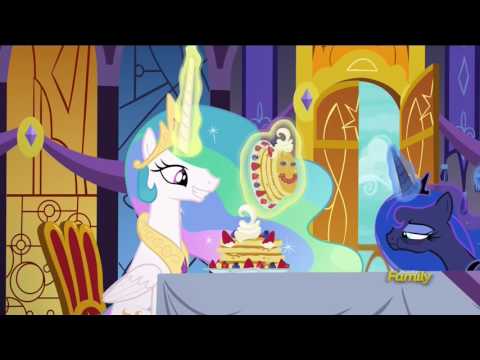 Celestia makes Pancakes for Luna - A Royal Problem