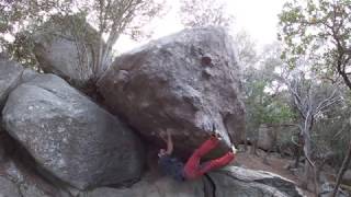 Video thumbnail of Desertors de la corda, 6b (sit). Can Boquet