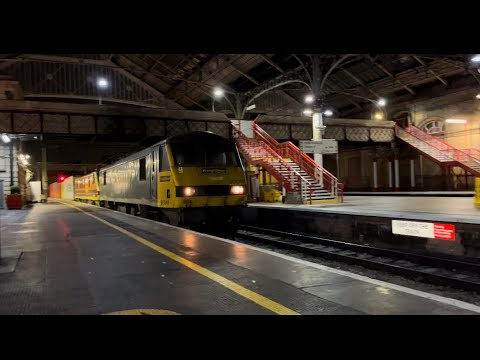 Freightliner 488E-90041&90047 Coatbridge-Crewe containers @ Preston 01/02/22