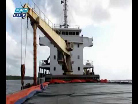 মংলা বন্দরে ভারত থেকে আমাদানি করা চালের প্রথম চালানের খালাস শুরু