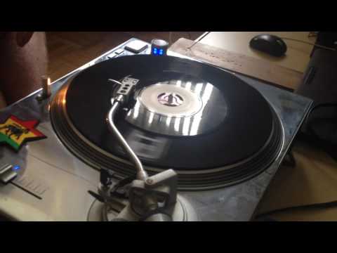 G.T. Moore - UTOPIA+DUB   VON D - Politricks feat. DON COTTI - Ygrec