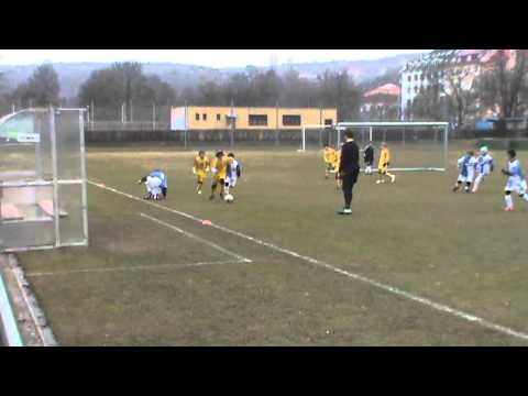 1.Praga Praha B - Dukla JM  7:2  (1:1 1:0 0:0 5:0)  (mistrovské utkání,6.4.2013) - 1.čtvrtina