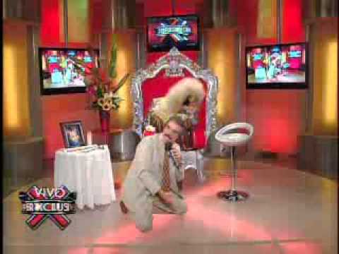 SuperXclusivo - De Castro Font y Nancy Hernández utilizan los inodoros como medio de comunicación