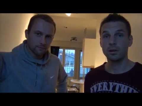 Huivi vai pelipaita?