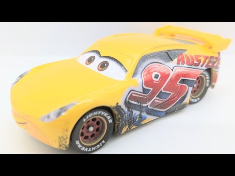 Mattel Disney Pixar Cars Diecast Rust-Eze Track Damage Cruz Ramirez 2021 Review.