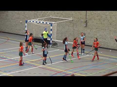 hele zaalhockey wedstrijd WarandeMc1 Pelikaan 3 3