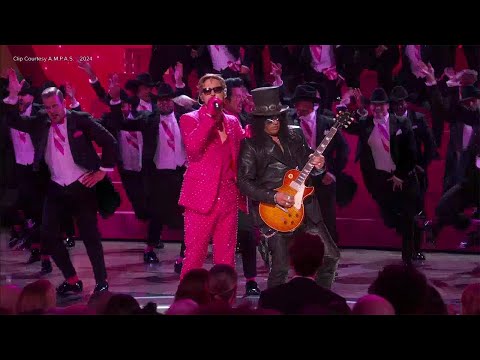 Ryan Gosling sings 'I'm Just Ken' at the 96th Oscars with Slash thumnail