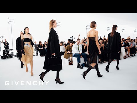 GIVENCHY | Spring Summer 2024 Womenswear Show thumnail