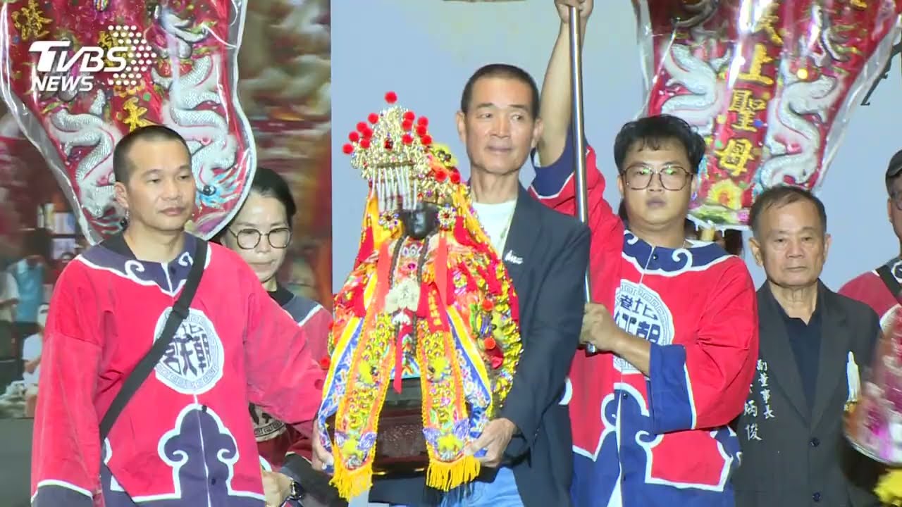 神明走上時尚伸展台！「萬佛揚善」活動結合台北時裝週