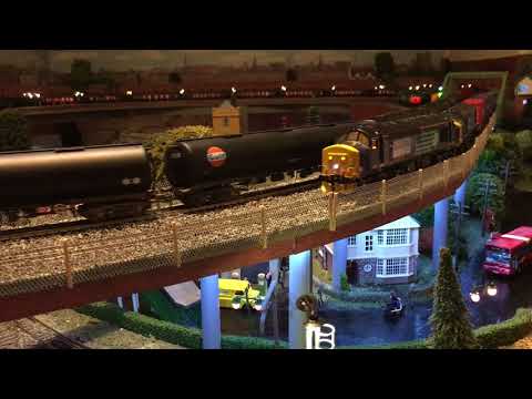 Class 47 DRS New livery hauling a full rake of Gulf Oil 100 Tonne tanks