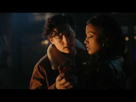 Riverdale 5x19 _ Kiss Scenes _ Veronica and Reggie (Camila Mendes and Charles Melton) kiss scenes