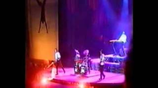 Pooh-Un grande amore-Live 100 di queste vite