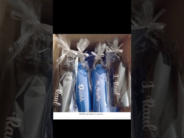 Vídeo relacionado con Lote de 5 Dominós de Madera Personalizados - Regalos para Comuniones, Bautizos y Bodas - Grabados a Color con Tu Mensaje Especial (Comunion niño)