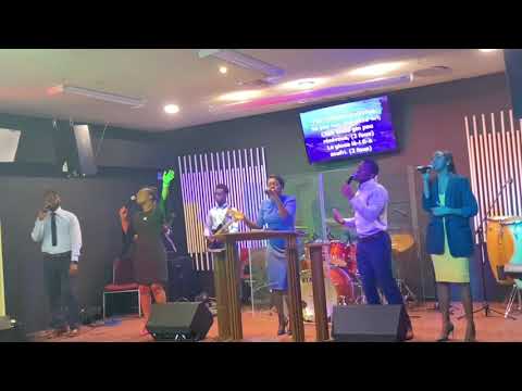 humblement prosterne seigneur/n ap fe route pou siyon by SR Bana