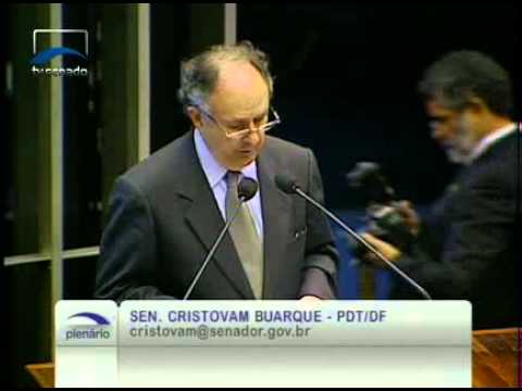 Sen. Cristovam Buarque faz uma retrospectiva da história da igreja Batista no Brasil