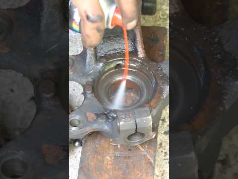 Bearing change without press. #bearing #wheelbearing #mechanic