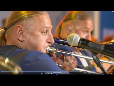 Golec uOrkiestra - Papa Francesco meeting with volunteeres -Błogosławieni miłosierni - Hymn ŚDM