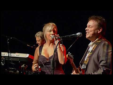 Two Steppin' Fun Song - Thomas Maguire & Fhiona Ennis