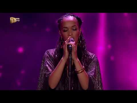 Top 17 Group A: Louise – ‘Without Me’ – Idols SA