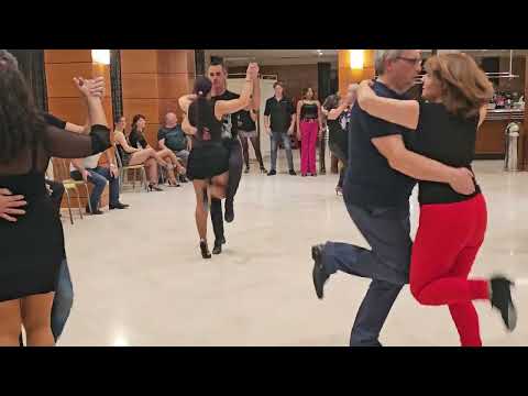 SUPERSONICA polka di Bergamini ballata da Marta e Valerio Severini, suonata dalla Nuova Romagna Folk