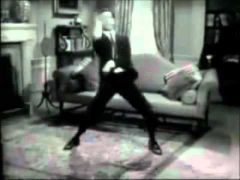 bruce lee does tiger style kung fu