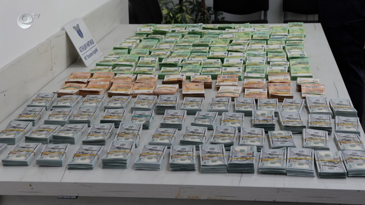 Голямо количество недекларирана валута за близо 2 800 000 лева задържаха на „Капитан Андреево“