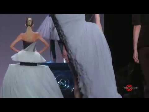 Viktor & Rolf - PARIS Fashion Week SS 2010 Couture Runway Model Show