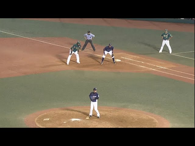 【6回裏】小さなリードに無警戒!? イーグルス・ペーニャ 隙を突きスタートを切る!! 2015/8/4 E-L