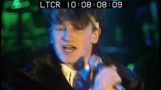 U2 The Ocean + 11 O&#39;Clock Tick Tock - Boy Belfast