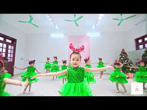 We Wish You A Merry Christmas - The Queen Dance Studio