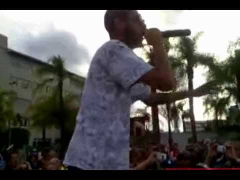 Max BO e Emicida [Memorial da América Latina 2009] - Freestyle