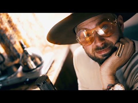 Tyler Carter - The Bones (TINY HOUSE COVERS, Vol. 1)