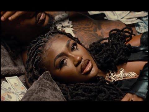 Kaliii - Gas You Up (feat. Hunxho) [Official Music Video]