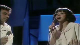 Johnny Mathis &amp; Deniece Williams - Too Much, Too Little, Too Late 1978