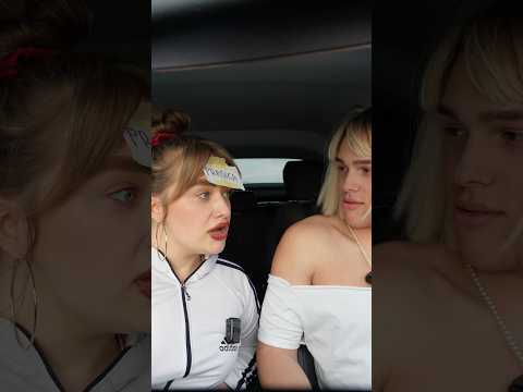 Skoro sam joj iščupala tu njenu periku😡