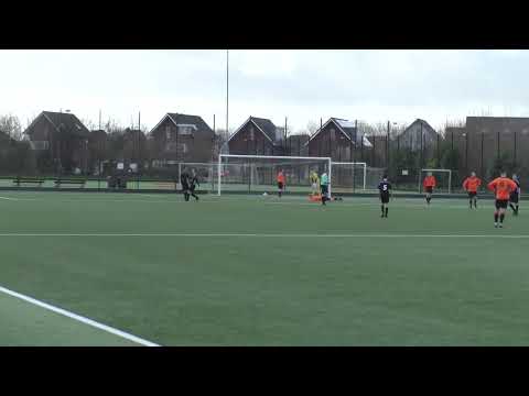 19 feb 2022 VV De Meern 2 - VV Maarssen 2 com 3-5 Maarssen heeft zojuist de 0-1 gescoord