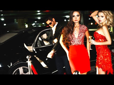 LUMIERE RUNWAY LA FASHION WEEK SPRING/SUMMER 2022