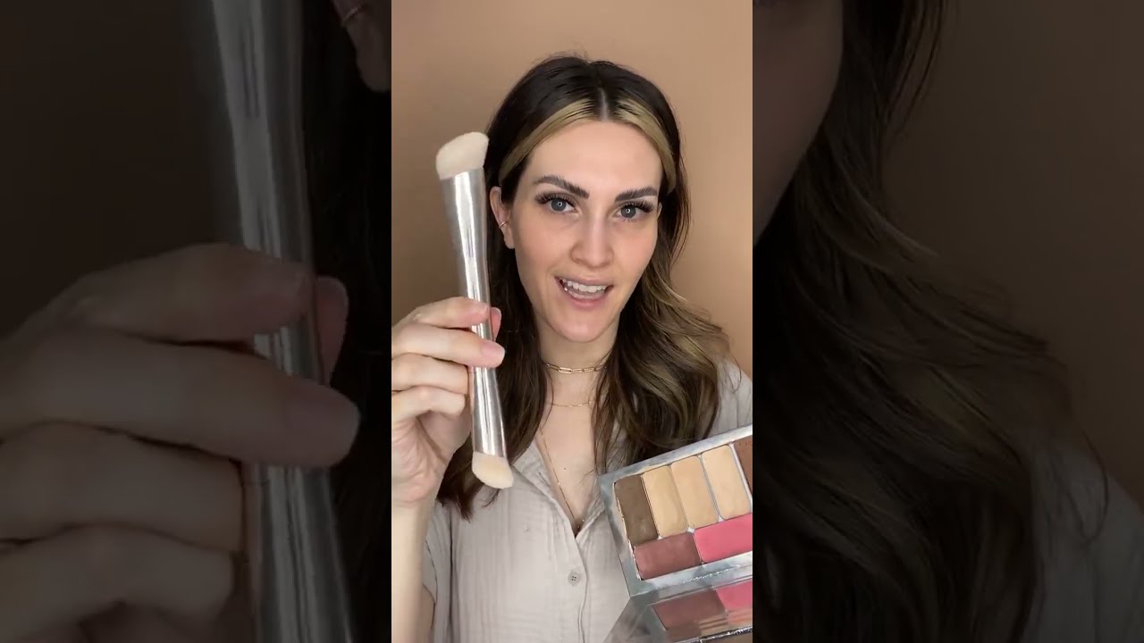 Applying your Seint IIID Foundation with the Buff Brush