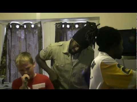 Da Fuchaman ft Theo  OWNWAY SOUND VIDEO DUBPLATE.