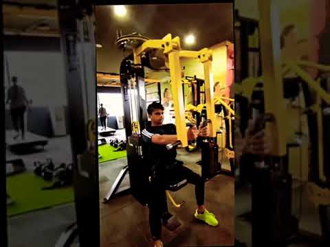 Hashtag fitness.#fitnessmotivation #youtubeshort #fitness #gym #workout #fit #motivation #ganning