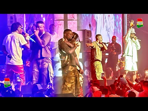 Shatta Wale, Black Sherif &Medikal surprise Sarkodie at Rapperholic 2025.Shatta Wale Kisses him live